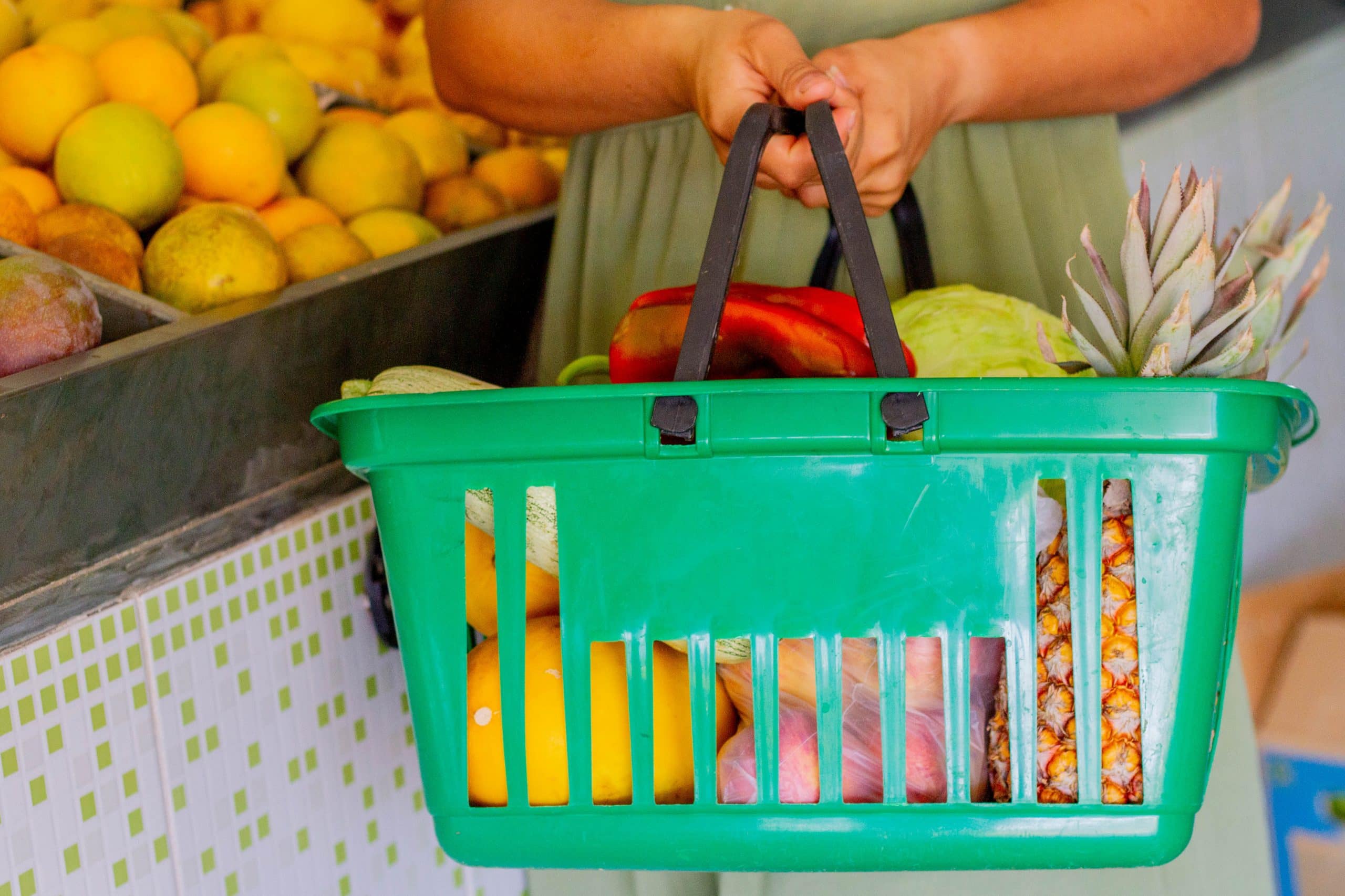 Entenda as regras do vale alimentação e veja COMO se beneficiar de verdade