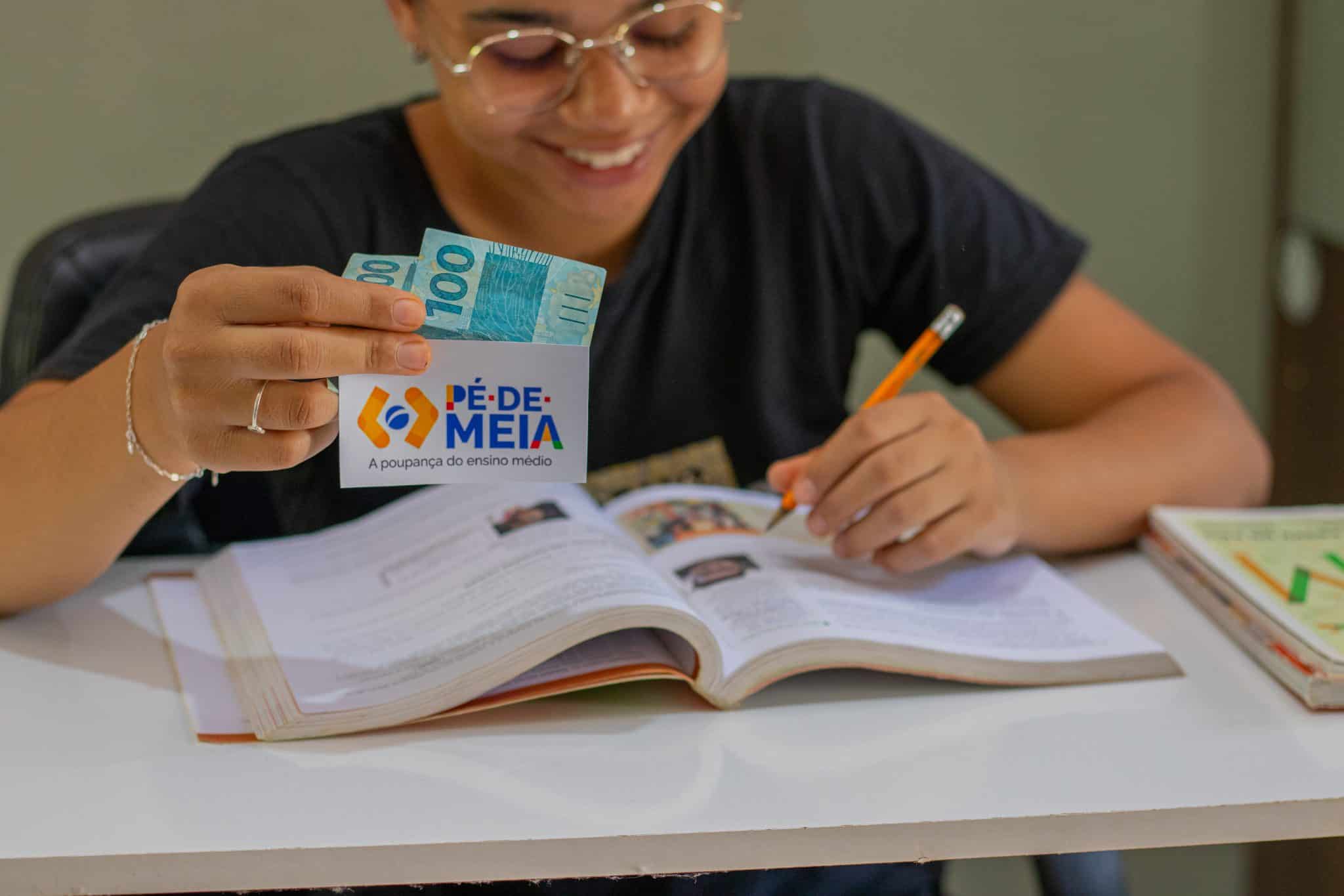 Governo Acaba De Liberar Novo Calend Rio De Pagamentos Do P De Meia