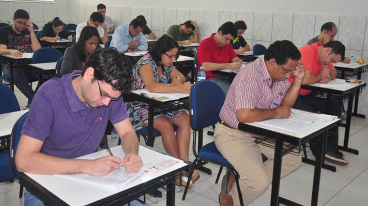 Concursos Abertos - Mais de 700 vagas com inscrições abertas