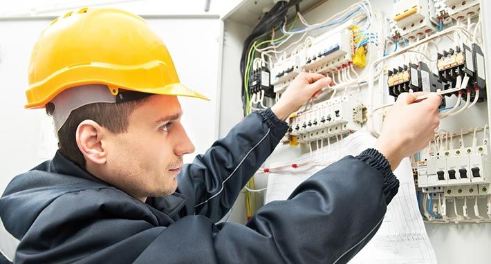 Capacitações Gratuitas - Eletricista