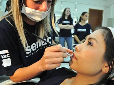 Curso Gratuito de Maquiagem