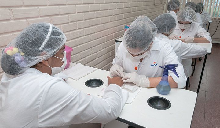 Curso de Manicure e Pedicure Gratuito Senac 2018