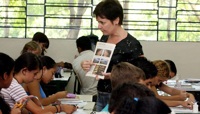 Faculdade Gratuita de Pedagogia EaD