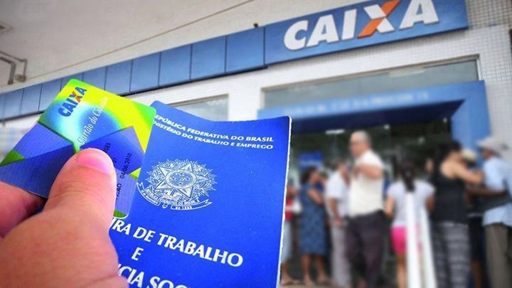 Trabalhou de Carteira assinada nestes anos?