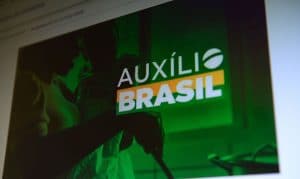 Quem poderá receber o novo bônus do Auxílio Brasil? Valores arrecadados poderão se tornar um extra para beneficiários