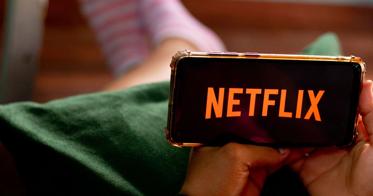 Poderei assistir Netflix fora de casa? E quando viajar?