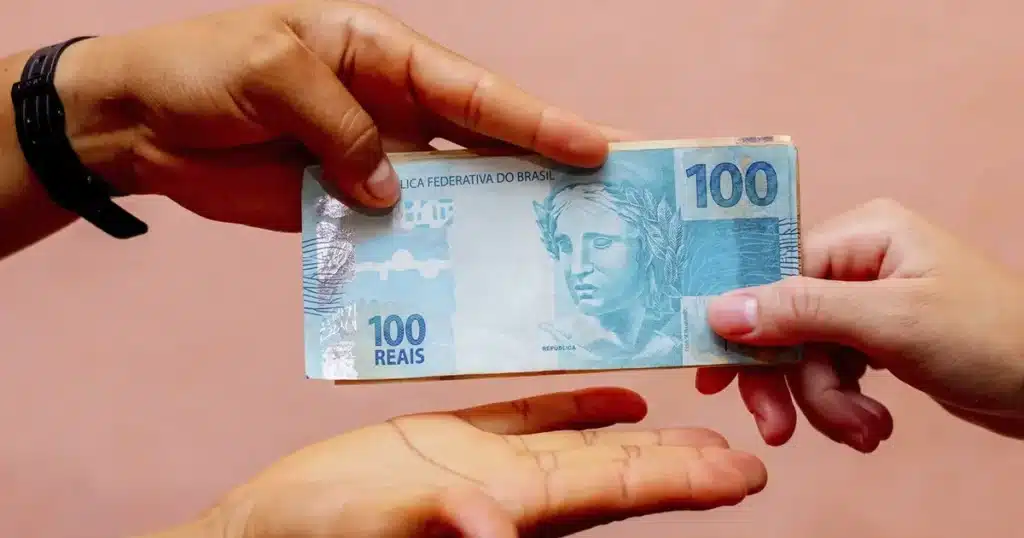CRÉDITO para cidadãos de baixa renda: confira os requisitos e como solicitar