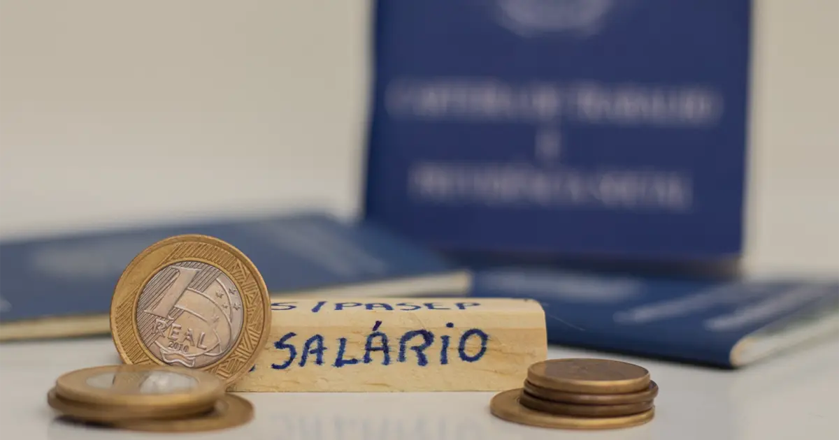 13º salário primeira parcela está perto de VENCER, saiba mais