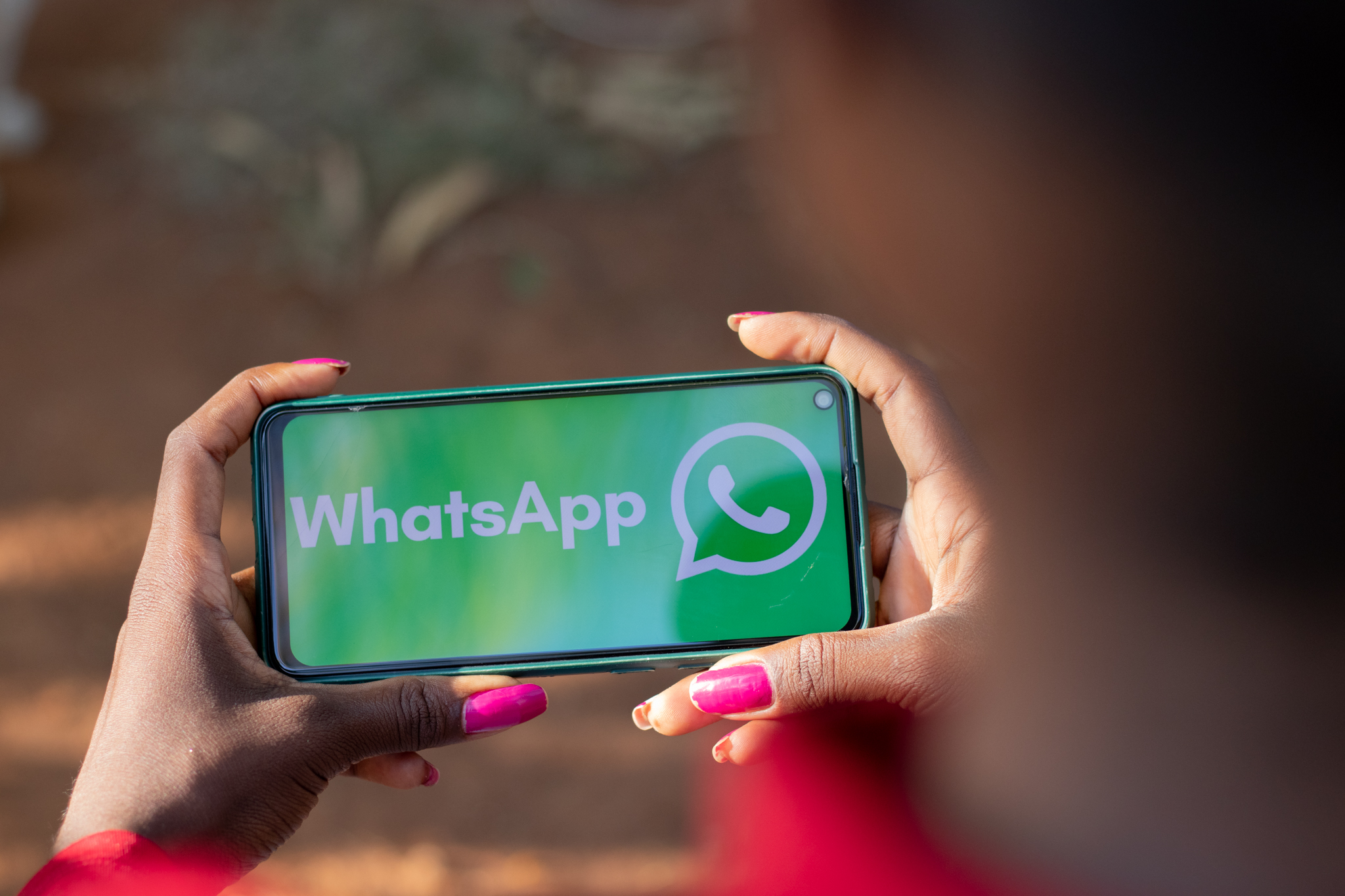 El nuevo filtro de WhatsApp te hará la vida más fácil: aprende a usarlo