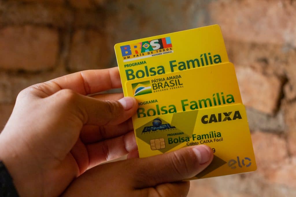 Os beneficiários do Bolsa Família poderão ter acesso a um novo microcrédito. Confira a novidade.