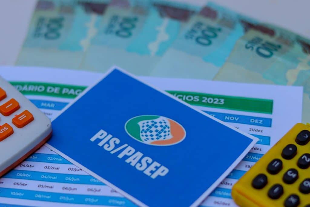 É trabalhador de carteira assinada? Veja se vai receber o PIS/Pasep neste mês!