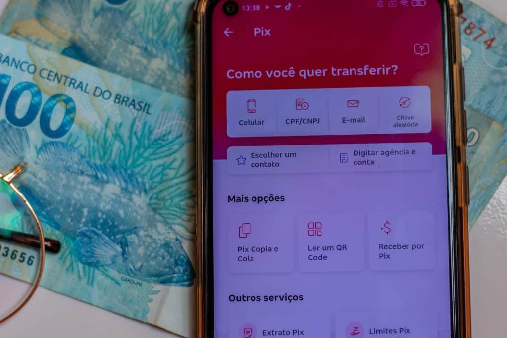 Você já conhece o golpe do Pix errado? Veja como funciona e proteja-se!