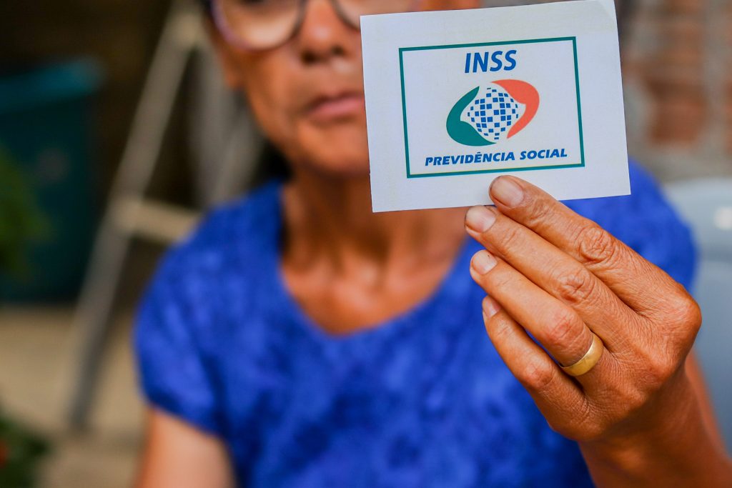 Se o INSS cortar um desses 5 benefícios, você pode ganhar a causa na Justiça!