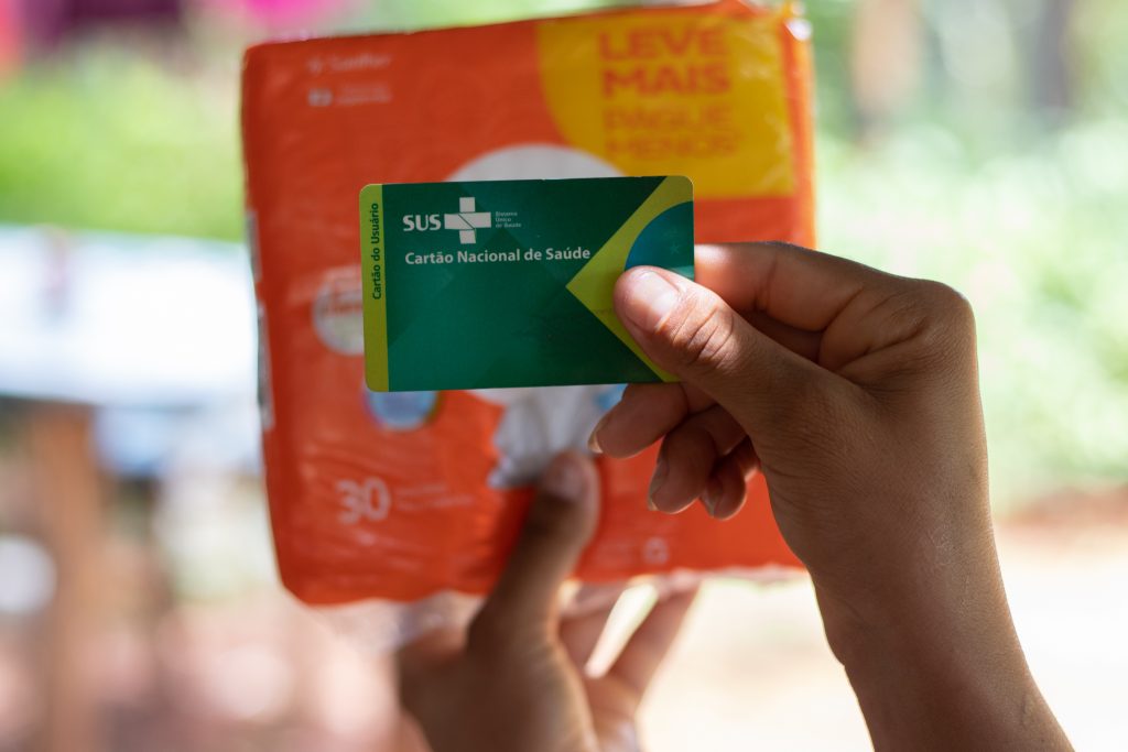Você sabia que pode receber um kit menstrual de graça pelo SUS? Veja como!
