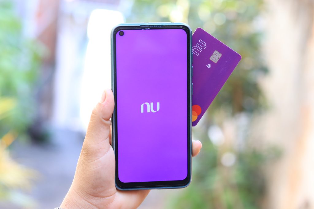 Já pensou em conseguir R$ 5 mil instantaneamente? Veja como o Nubank pode ajudar!