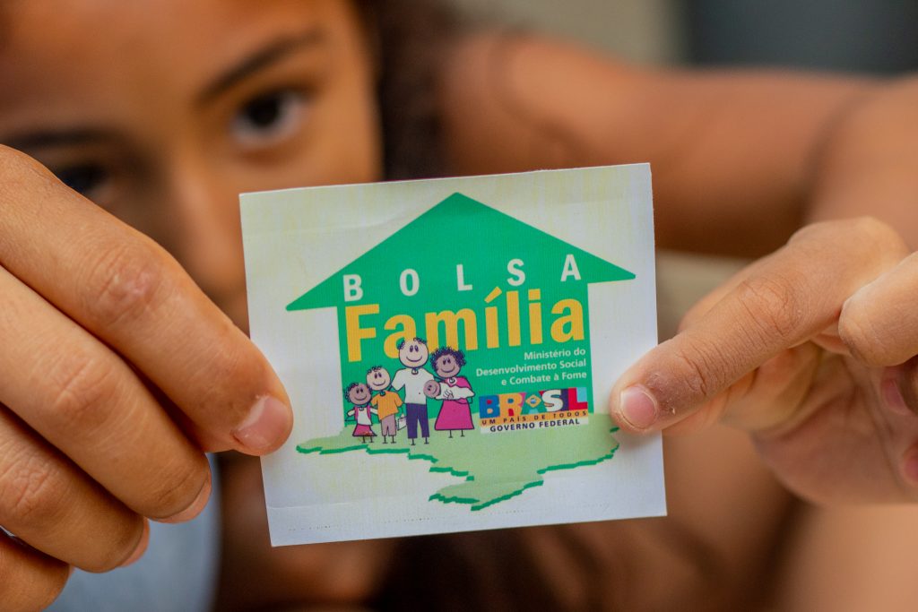 Antes de receber o Bolsa Família, faça ISSO para não ser roubado; DICA útil para NIS 2, 4, 6, 8 e 0