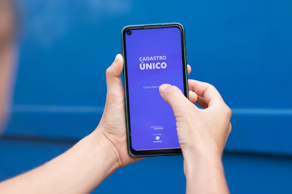 Voc~e recebeu essa mensagem do Ministério do Desenvolvimento Social? Aproveite a oportunidade de emprego para quem tem CadÚnico!