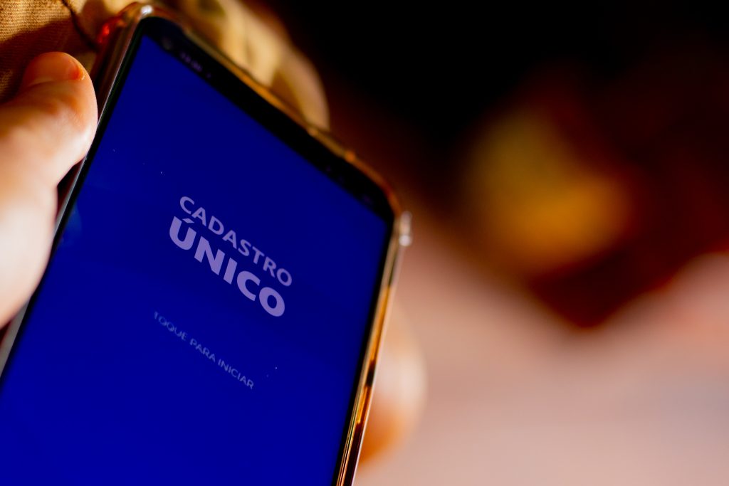 O governo anunciou que vai fazer mudanças drásticas no CadÚnico. Confira.