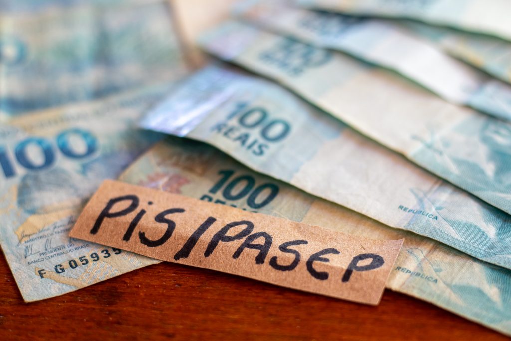 PIS/Pasep: trabalhadores que cumprirem regras do abono salarial terão AUMENTO de 10% na folha de pagamento em 2025