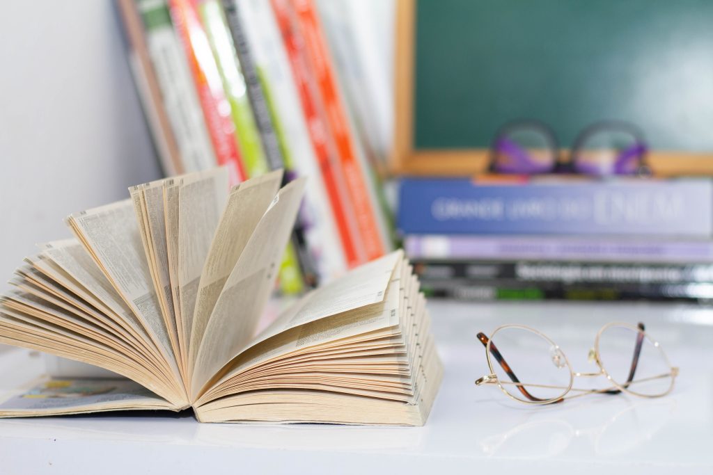 Pensando em se especializar? Instituto Federal abre inscrições para 2 CURSOS de pós-graduação, aproveite a oportunidade