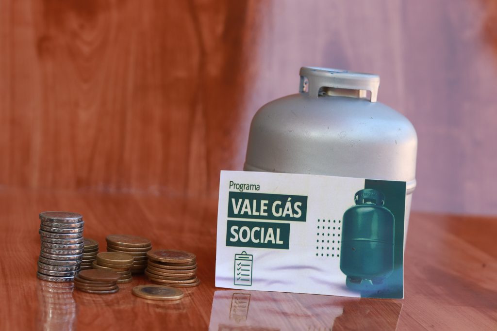 Sorte ou competência? Brasileiros revelam DICA para ser aprovado imediatamente no Vale Gás; confira