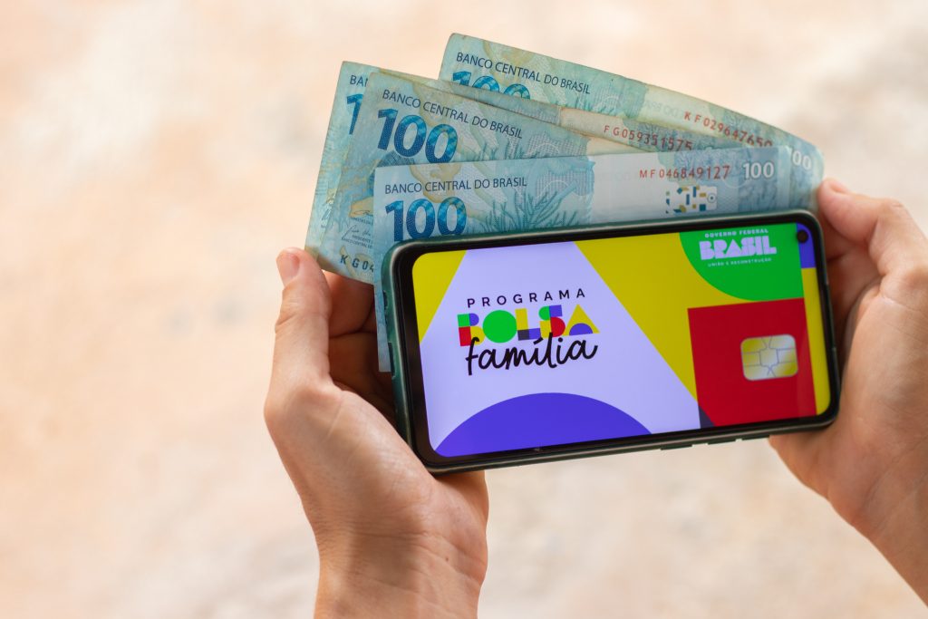 Bolsa Família: é permitido receber primeiro pagamento na lotérica ou só no Caixa Tem?