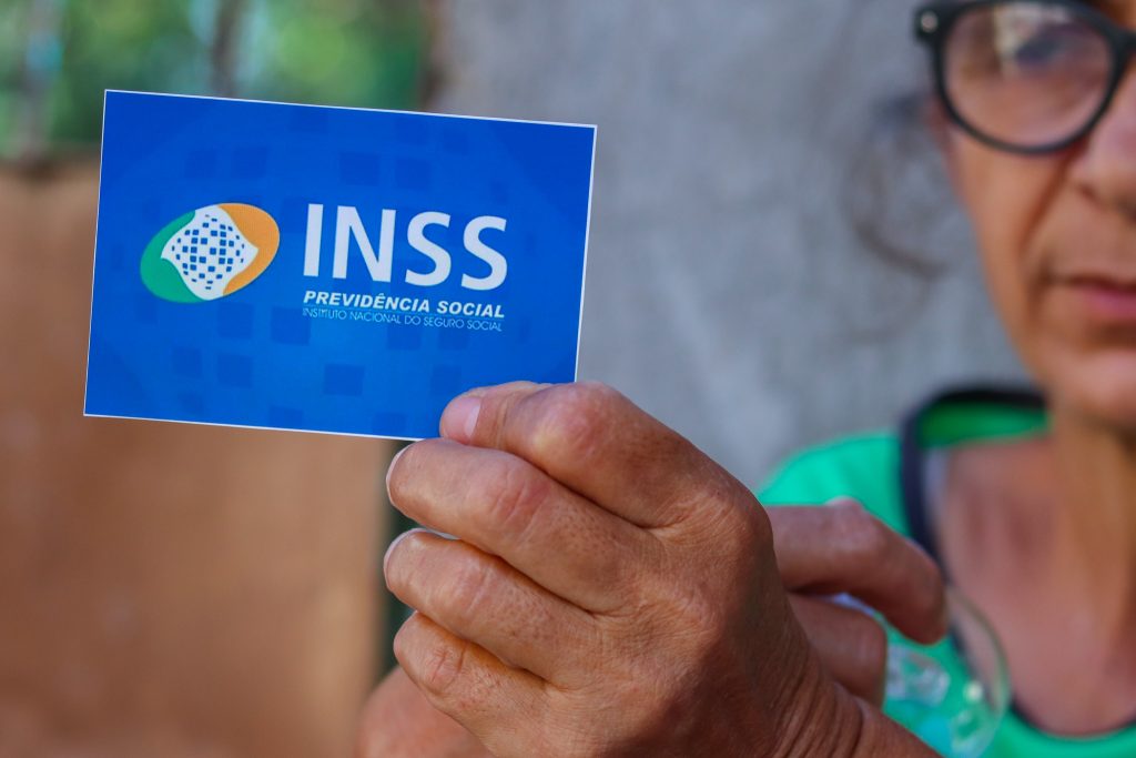 O que significa CID F41 e F32 em benefícios do INSS? Quem tem direito?