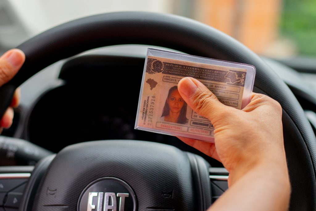 Um PL pode mudar a forma como a pontuação da CNH afeta os motoristas. Confira!