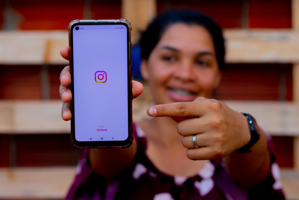 Acessar o Instagram sem senha é possível e requer alguns poucos passos.