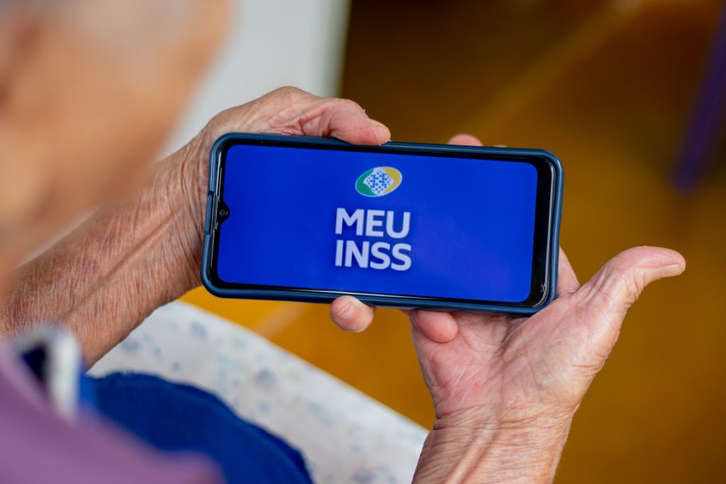 recentemente, o INSS avaliou suspender o benefício de segurados que apostem online.