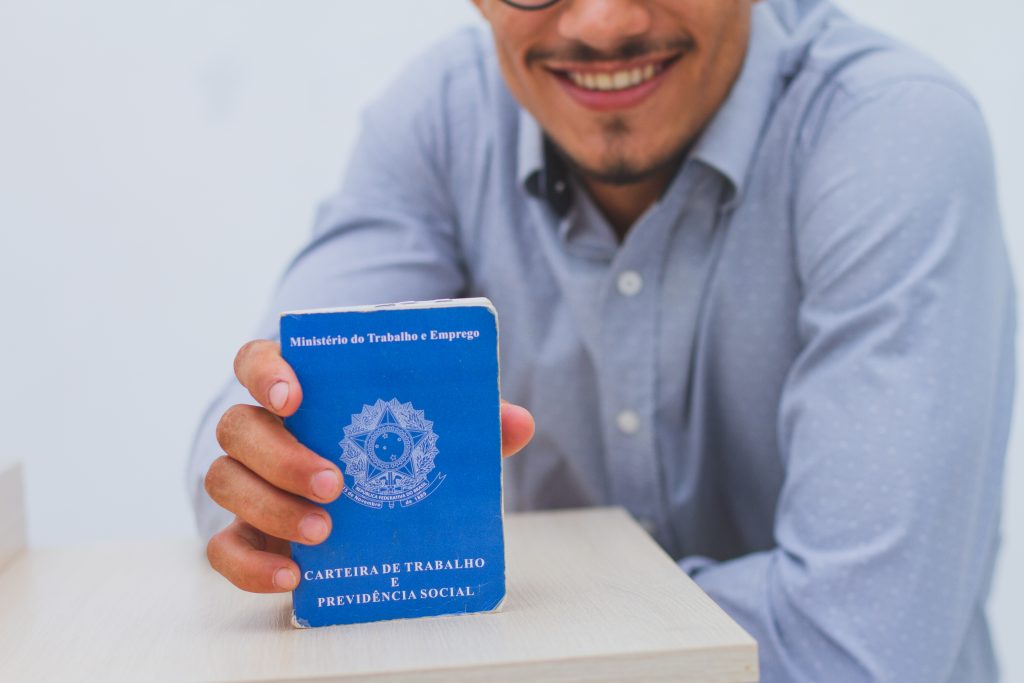 Chega de procurar emprego! Em parceria com o Sine, grande empresa está com diversas vagas abertas na região
