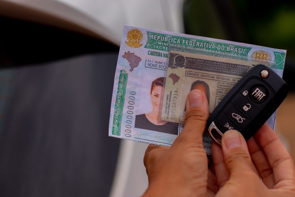 Detran prepara mudanças na renovação da CNH 2025 e começa a NOTIFICAR motoristas brasileiros