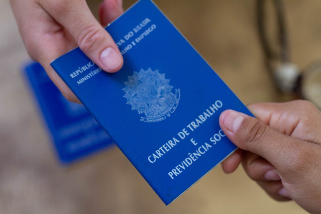 Se você é trabalhador, saiba como fica sua situação durante os próximos feriados de novembro.