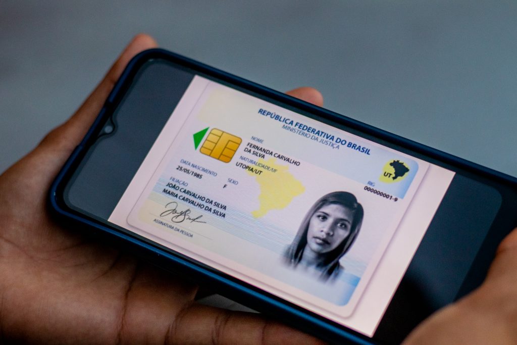 O novo RG brasileiro exige atenção às regras para que seja viabilizado dentro do que prega a lei.