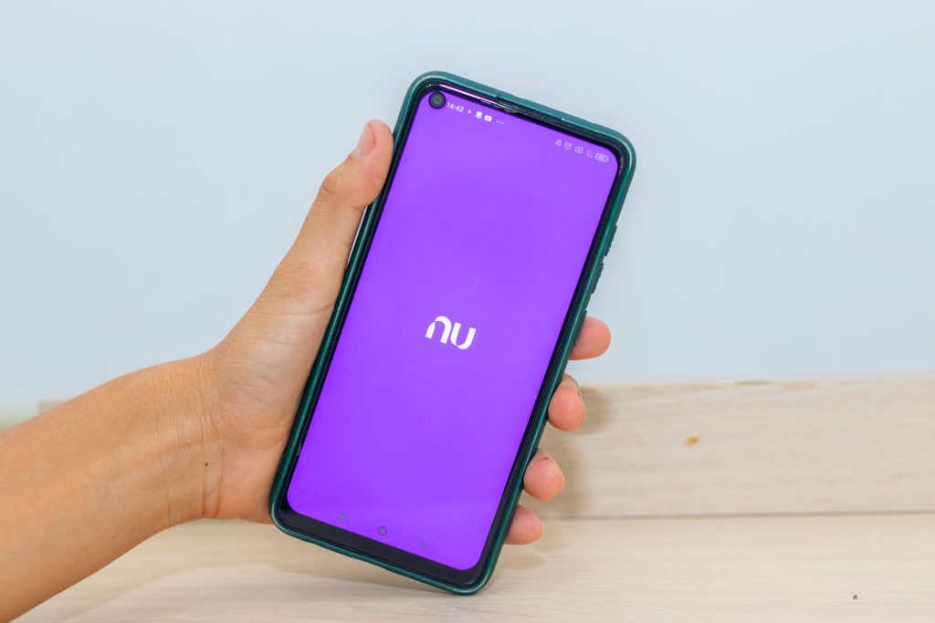 Nubank alerta para novo GOLPE envolvendo empréstimos; proteja seu CPF de qualquer risco