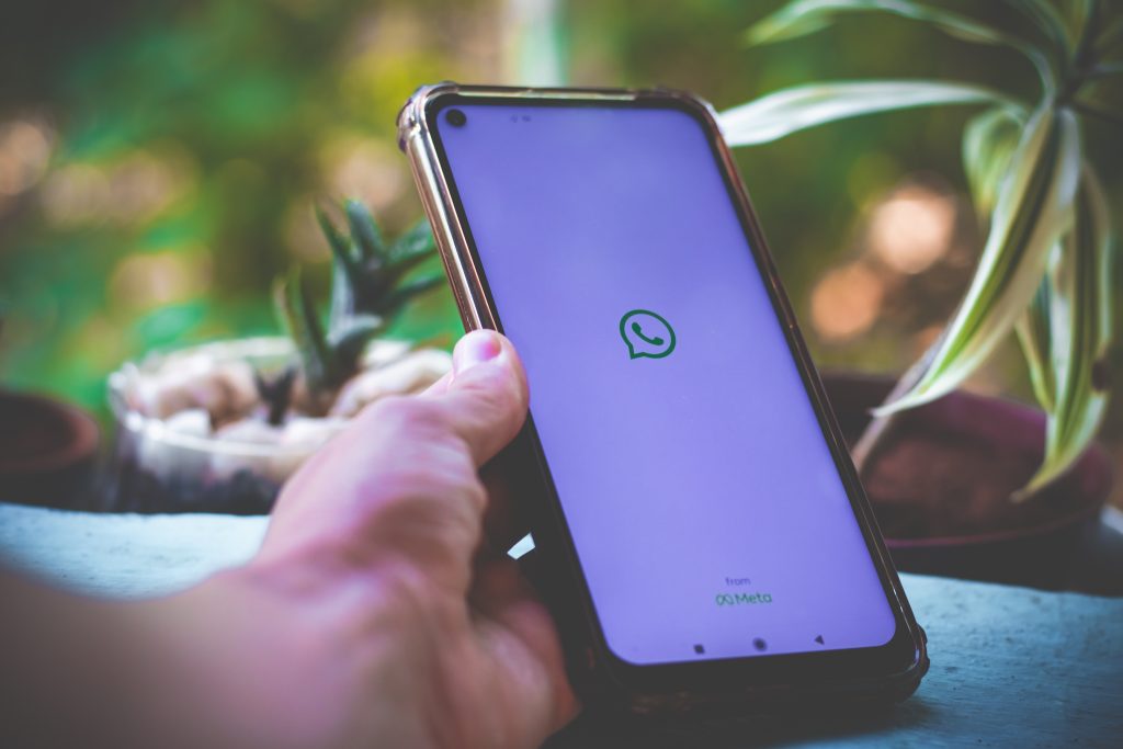 Quer ter duas contas no WhatsApp, mas sem trocar o celular? Veja como fazer isso!