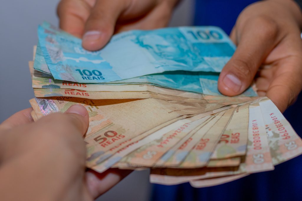 Programa de CPF na nota revela quem ganhou prêmio de R$ 1 MILHÃO; você pode ter sido o vencedor