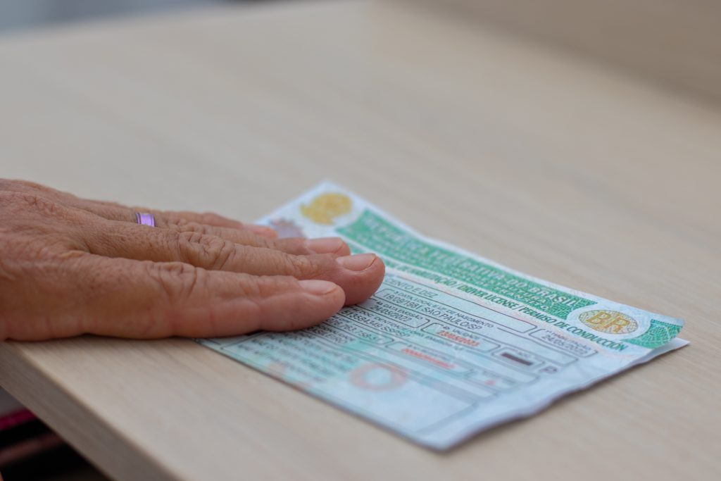 A partir de AGORA, quem quiser tirar a CNH terá que passar por novo exame do Detran? Veja como se preparar!
