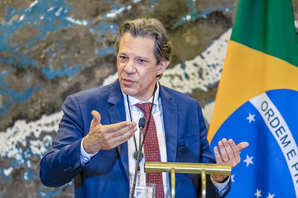 Acesso NEGADO? Pacote de ajuste fiscal do governo pode colocar EM PERIGO benefícios sociais no próximo ano; entenda