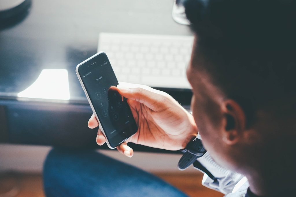 Claro, TIM e OI com os dias contados? Starlink cresce no Brasil e pode colocar PONTO FINAL nas operadoras de telefonia