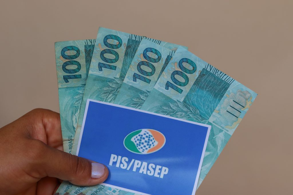 A partir do próximo ano, um novo grupo de beneficiários deixa de receber o PIS/Pasep.