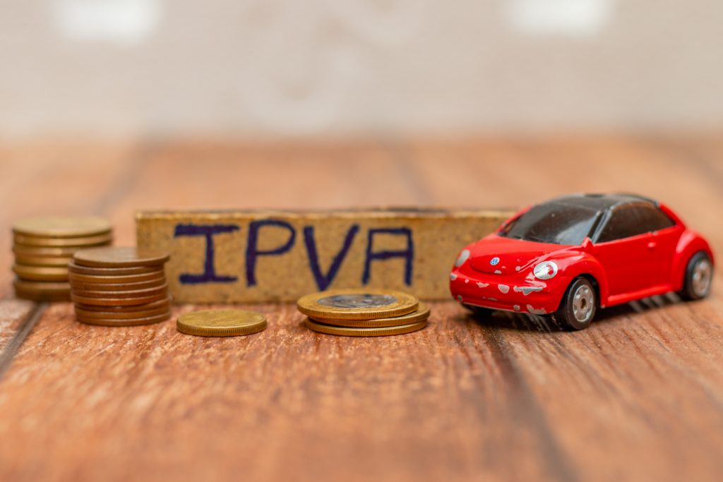 Já pensou em não precisar se preocupar com o IPVA em 2025? Veja quais carros estão isentos.