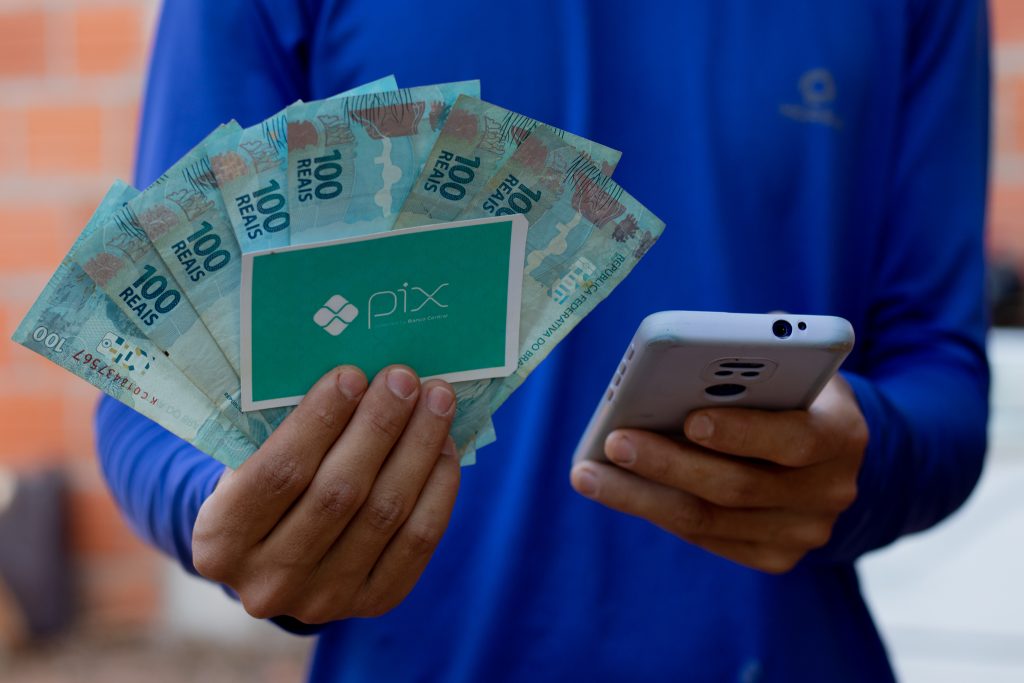 O banco central está planejando algumas mudanças importantes para o Pix a partir de 2025. COnfira quais são.