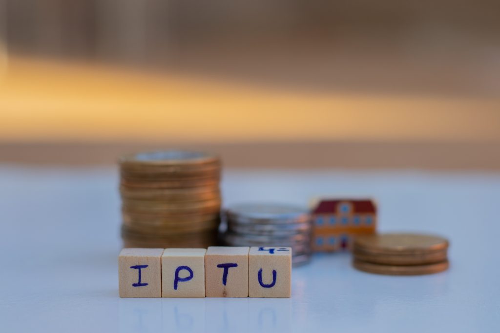 Receba descontos no IPTU 2025 ao seguir ESTAS regras da Prefeitura; não perca o prazo!