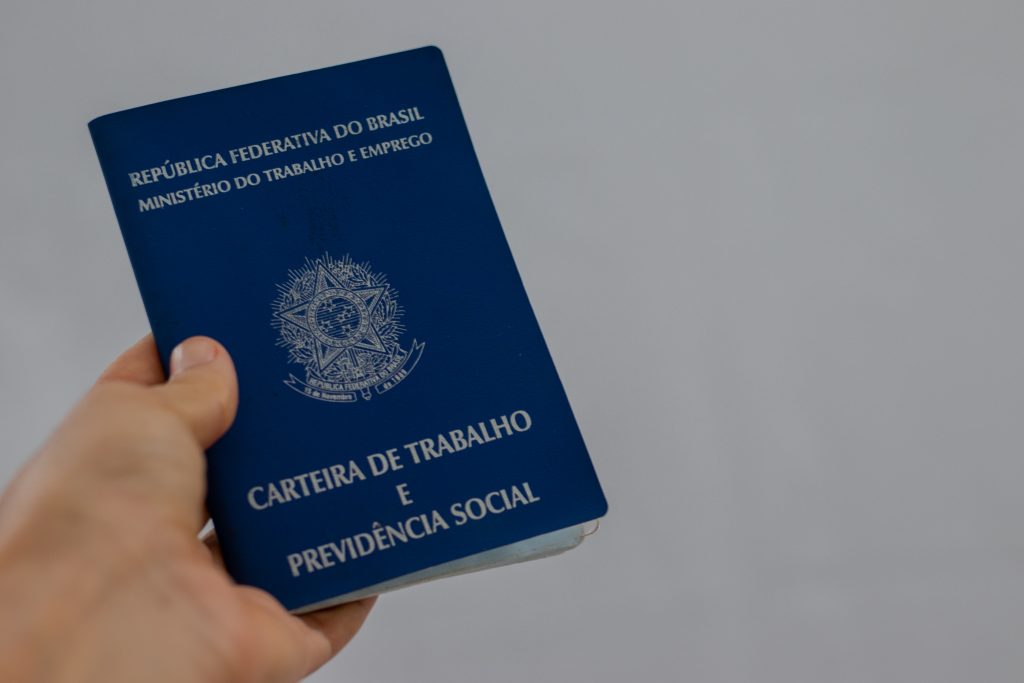 CLT: 5 direitos que TODO trabalhador de carteira assinada precisa conhecer