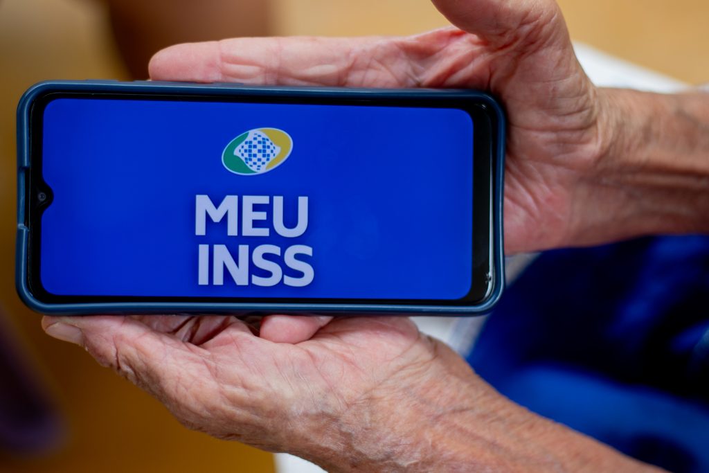 É aposentado do INSS? Siga algumas regras e adquira AUMENTO de 25% no valor do seu benefício mensal