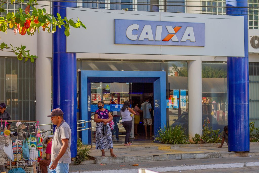 Empréstimo pessoal da Caixa: até QUANTO o banco libera e como solicitar recursos?
