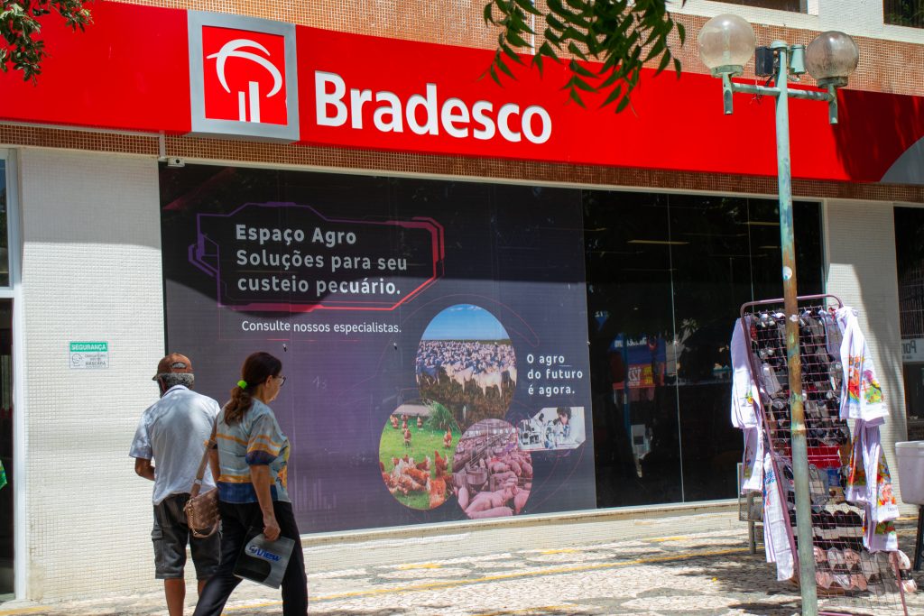 O que abre e o que fecha no Carnaval.
