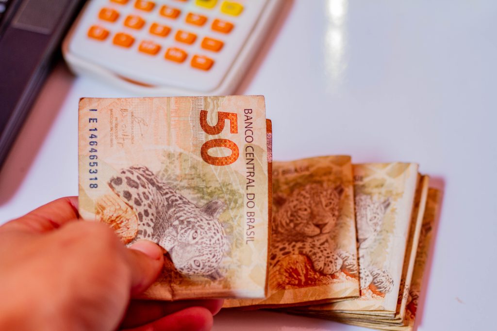 Economizar no carnaval.