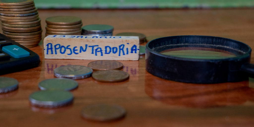 Alerta para as mulheres INSS eleva idade mínima e torna aposentadoria ainda mais difícil